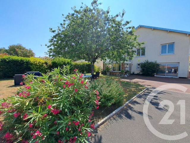 Maison à vendre - 7 pièces - 165 m2 - Basse Goulaine - 44 - PAYS-DE-LOIRE
