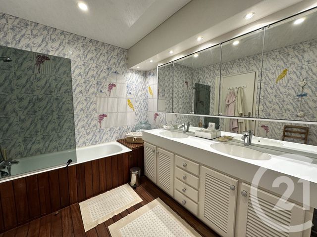 Appartement F6 à vendre - 6 pièces - 140 m2 - St Sebastien Sur Loire - 44 - PAYS-DE-LOIRE