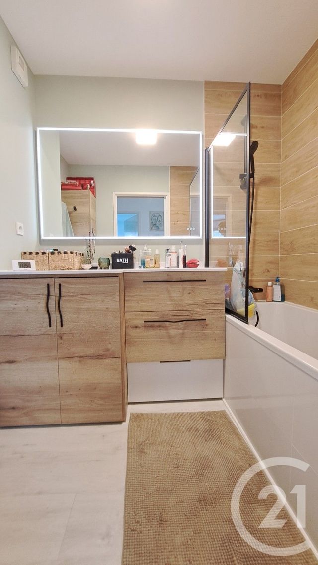 Appartement F4 à vendre - 4 pièces - 103,01 m2 - St Sebastien Sur Loire - 44 - PAYS-DE-LOIRE
