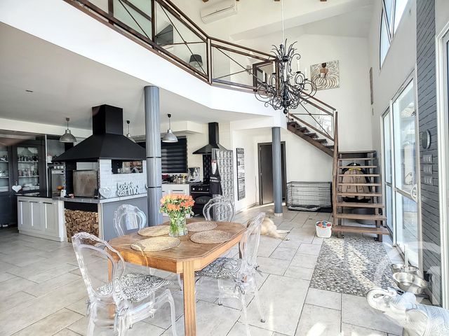 Maison à vendre - 6 pièces - 263 m2 - Reze - 44 - PAYS-DE-LOIRE