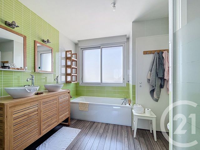 Maison à vendre - 6 pièces - 170 m2 - Reze - 44 - PAYS-DE-LOIRE