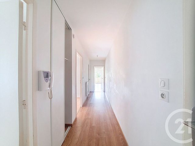 Appartement F3 à louer - 3 pièces - 70,67 m2 - Coueron - 44 - PAYS-DE-LOIRE