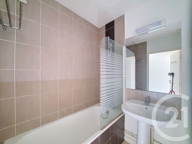 Appartement F3 à louer - 3 pièces - 70,67 m2 - Coueron - 44 - PAYS-DE-LOIRE