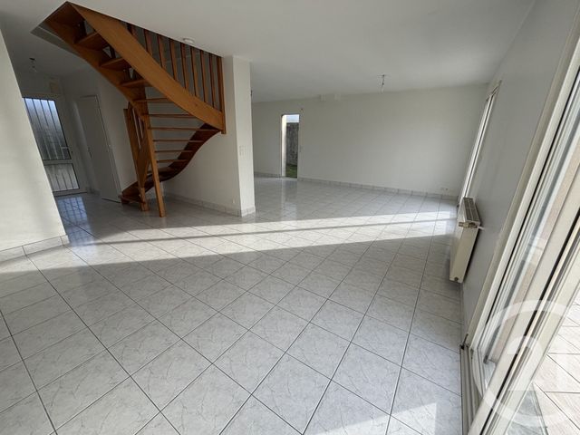 Maison à louer - 5 pièces - 127,04 m2 - Basse Goulaine - 44 - PAYS-DE-LOIRE