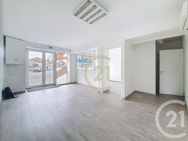 Commerce &agrave; louer - 81 m2 - 44 - PAYS-DE-LOIRE