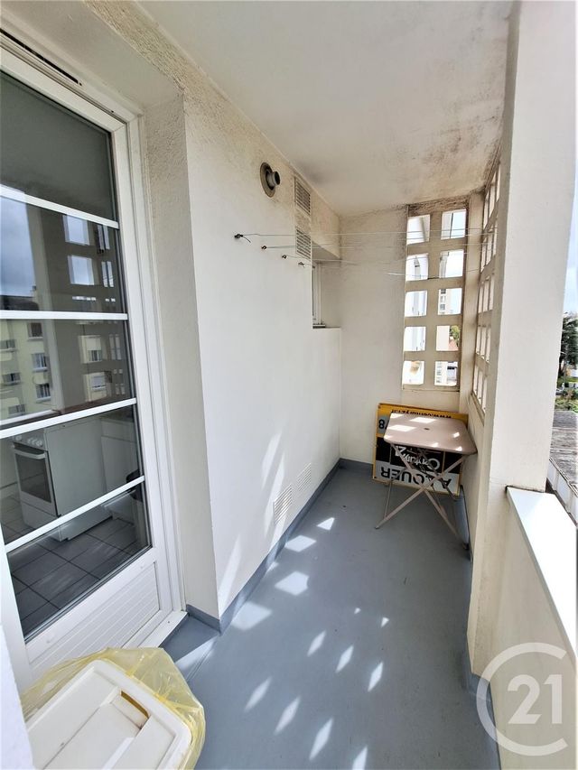 Appartement F3 à louer - 3 pièces - 51,83 m2 - Reze - 44 - PAYS-DE-LOIRE