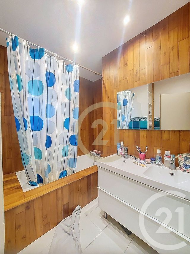 Maison &agrave; louer - 6 pi&egrave;ces - 150 m2 - Chateau Thebaud - 44 - PAYS-DE-LOIRE