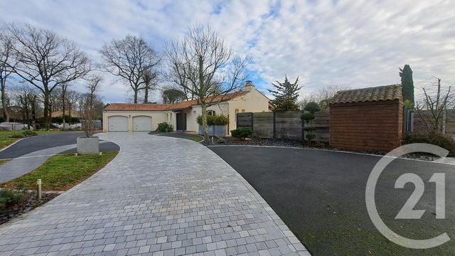 Maison &agrave; louer - 5 pi&egrave;ces - 230,95 m2 - Vertou - 44 - PAYS-DE-LOIRE