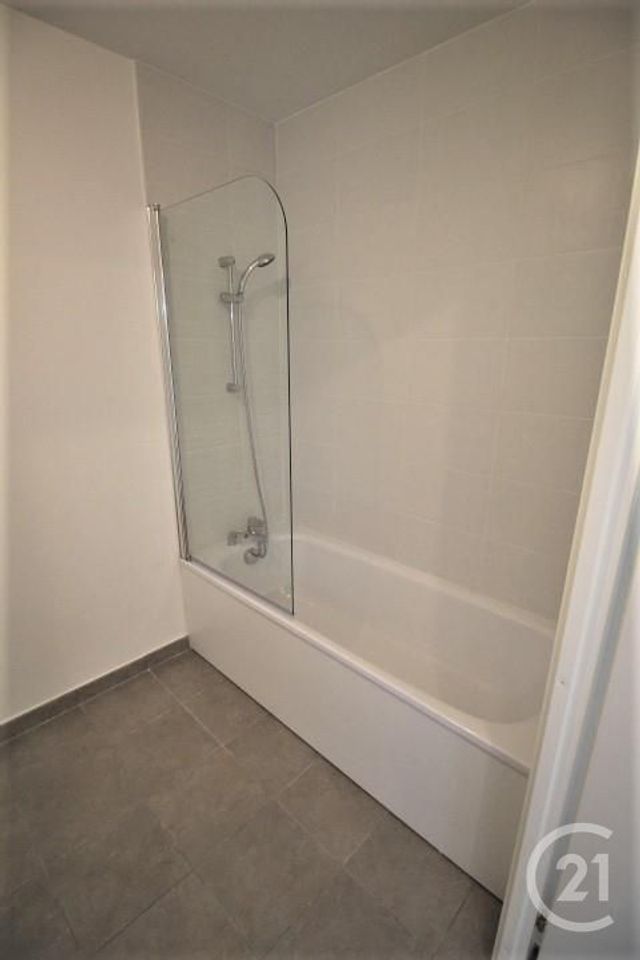 Appartement F3 &agrave; louer - 3 pi&egrave;ces - 64,36 m2 - St Sebastien Sur Loire - 44 - PAYS-DE-LOIRE