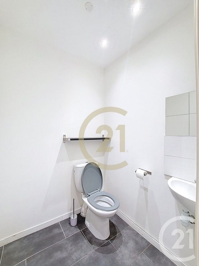 Maison &agrave; louer - 4 pi&egrave;ces - 93,30 m2 - St Herblain - 44 - PAYS-DE-LOIRE